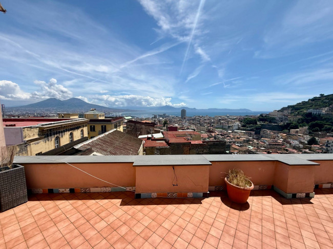 Appartamento in Vendita a Napoli