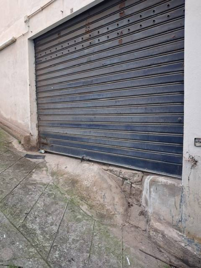 magazzino in Vendita a Palermo