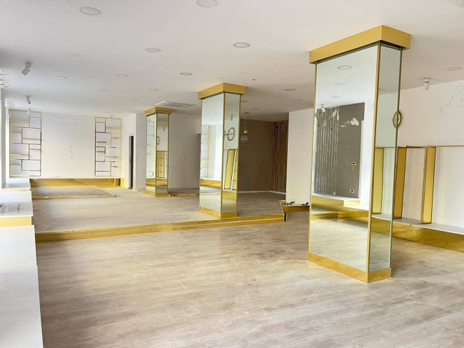 Locale commerciale in Affitto a Palermo
