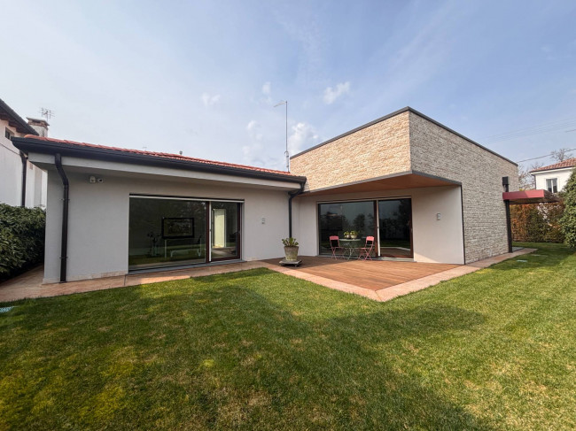 Villa in Vendita a Treviso