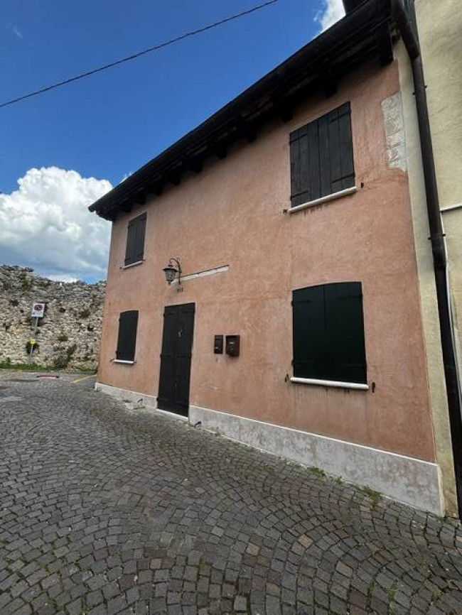 porzione di casa in Vendita a Asolo