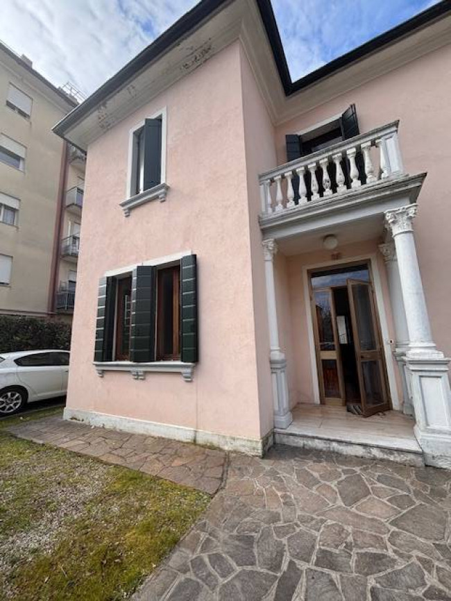 Villa in Affitto a Treviso