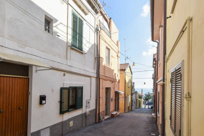 Casa indipendente in affitto a Vasto (CH)