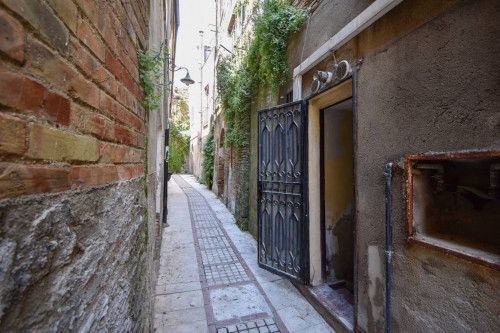 Fondo commerciale in vendita a Vasto (CH)