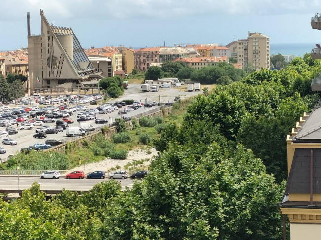 Appartamento in vendita a Savona (SV)