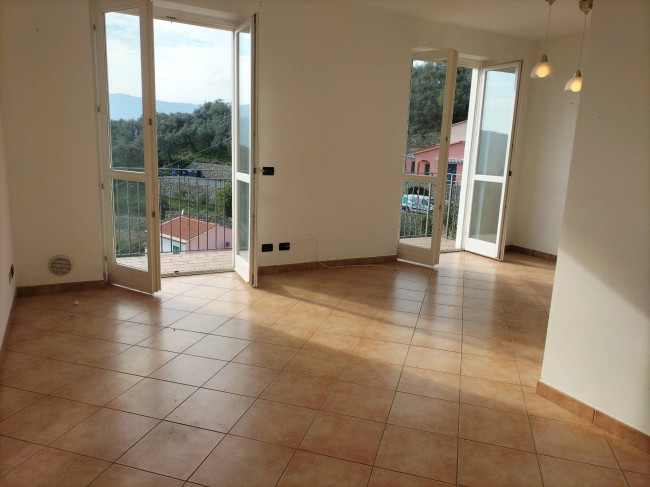Appartamento a Civezza