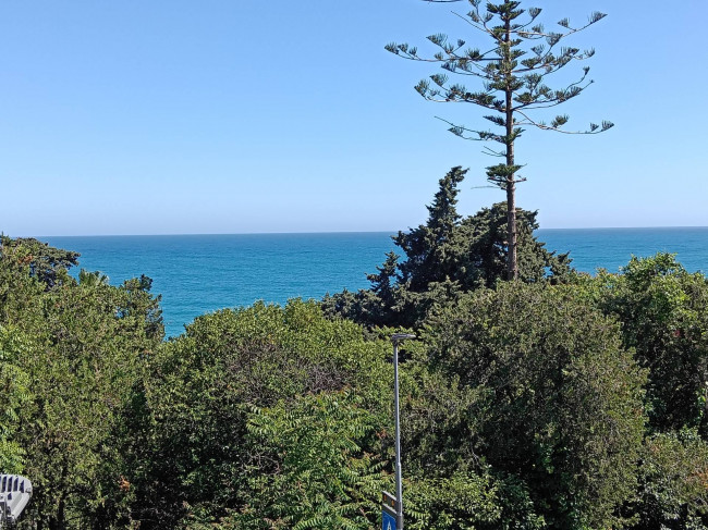 Appartamento a Costarainera