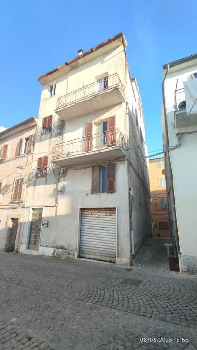 Casa singola in Vendita a Fermo