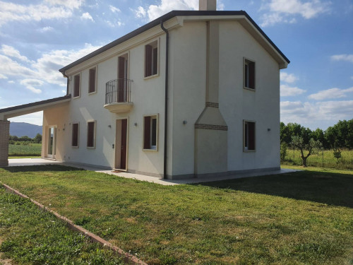 Casa singola in Affitto a Nanto