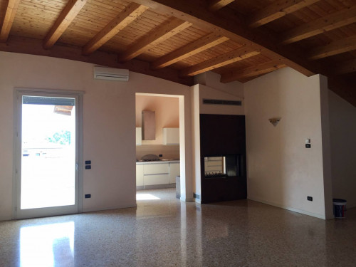 Penthouse for Rent to Vicenza