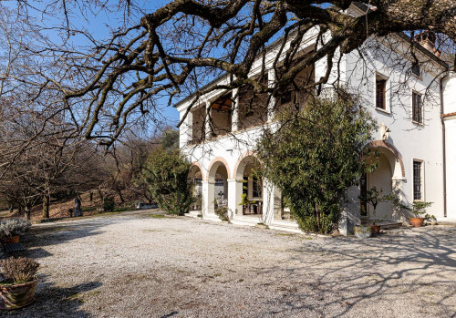 Villa in Vendita a Vicenza
