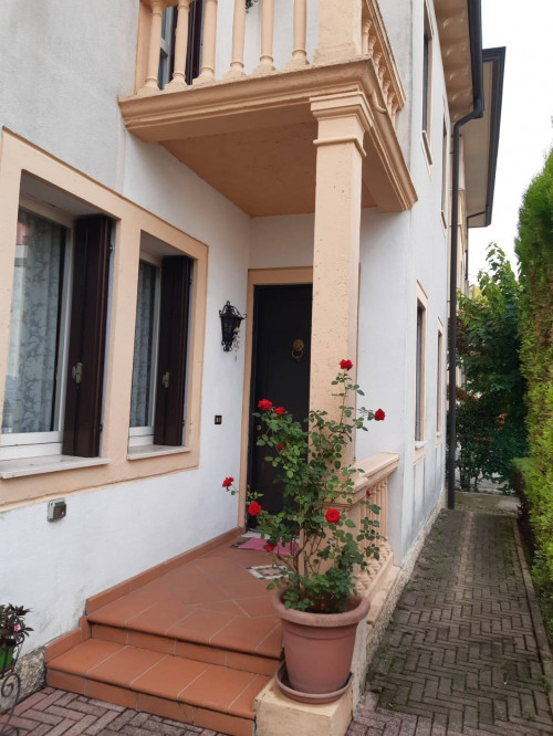 Single House for Buy to Vicenza