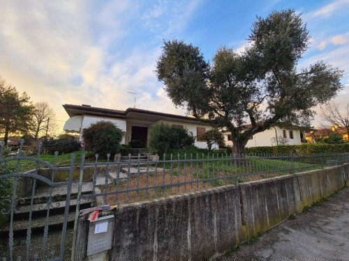 Villa for Buy to Bolzano Vicentino