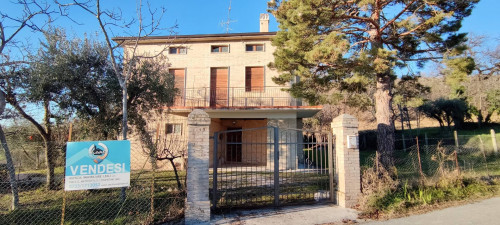 Casa singola in Vendita a Montegiorgio