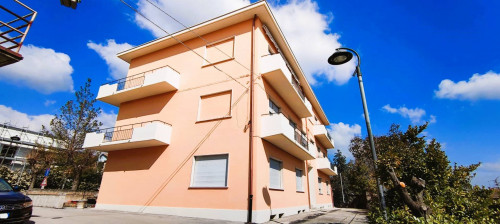 Apartment for Sale to Belforte del Chienti