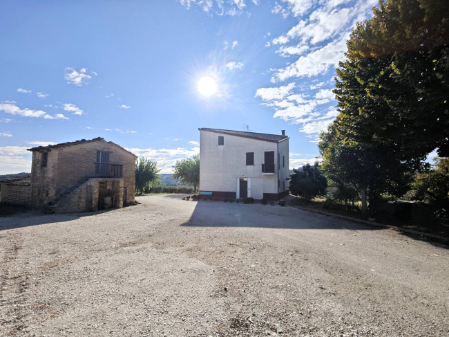 Casa singola in Vendita a San Ginesio