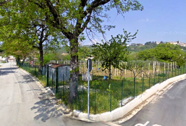 Agricultural Land for Sale to Belforte del Chienti