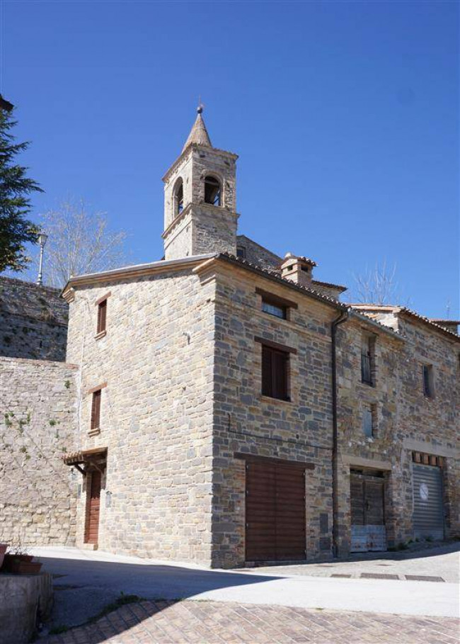 CASA CIELO/TERRA in Vendita a Belforte del Chienti