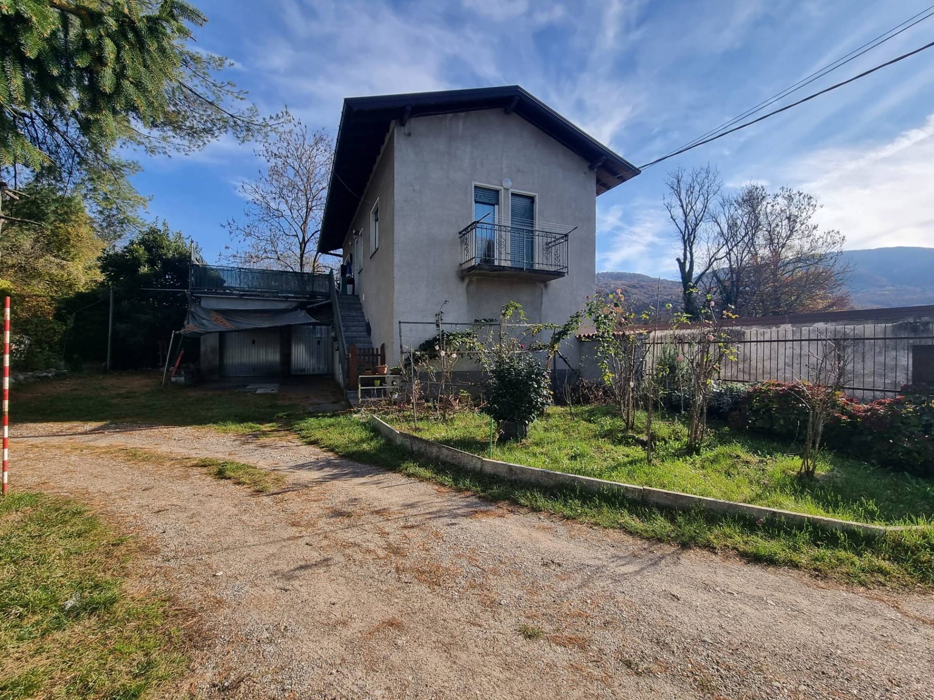 Appartamento in vendita a Cugliate-Fabiasco