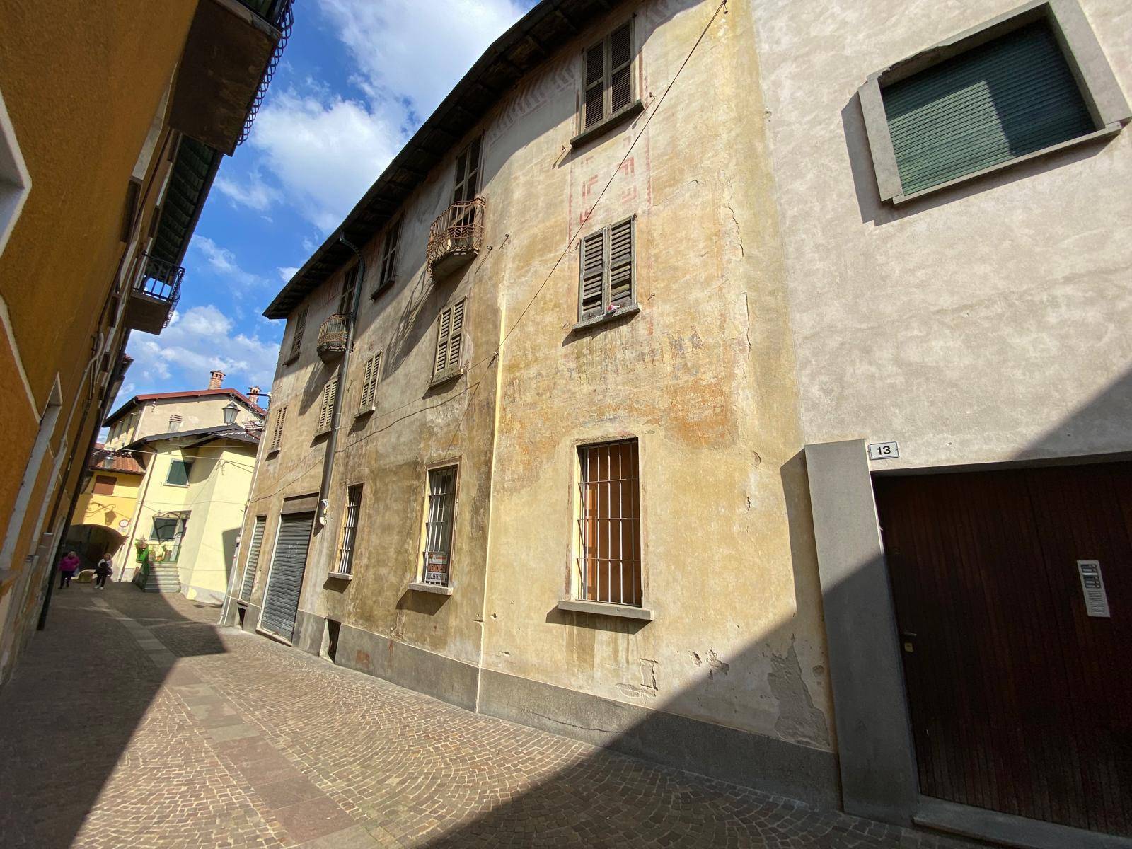 Porzione di Casa Terra / Cielo in vendita a Marchirolo