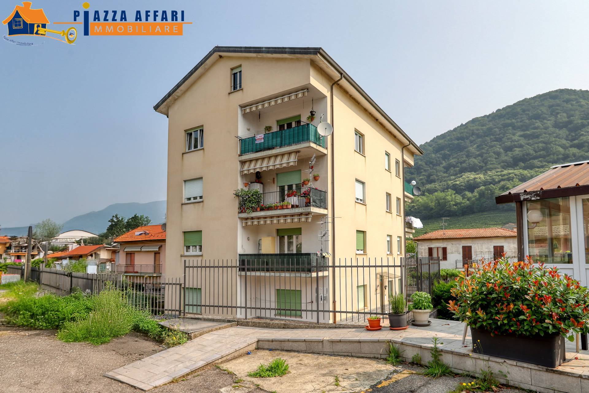 Appartamento in vendita a Lavena Ponte Tresa