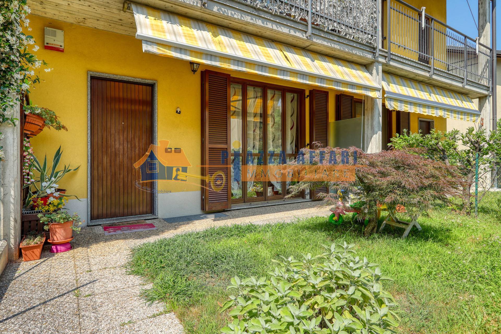 Villette a schiera in vendita a Cavaria con Premezzo