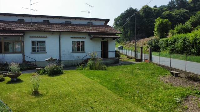 Villette a schiera in vendita a Arcisate