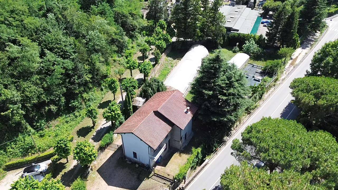 Casa singola in vendita a Porto Ceresio
