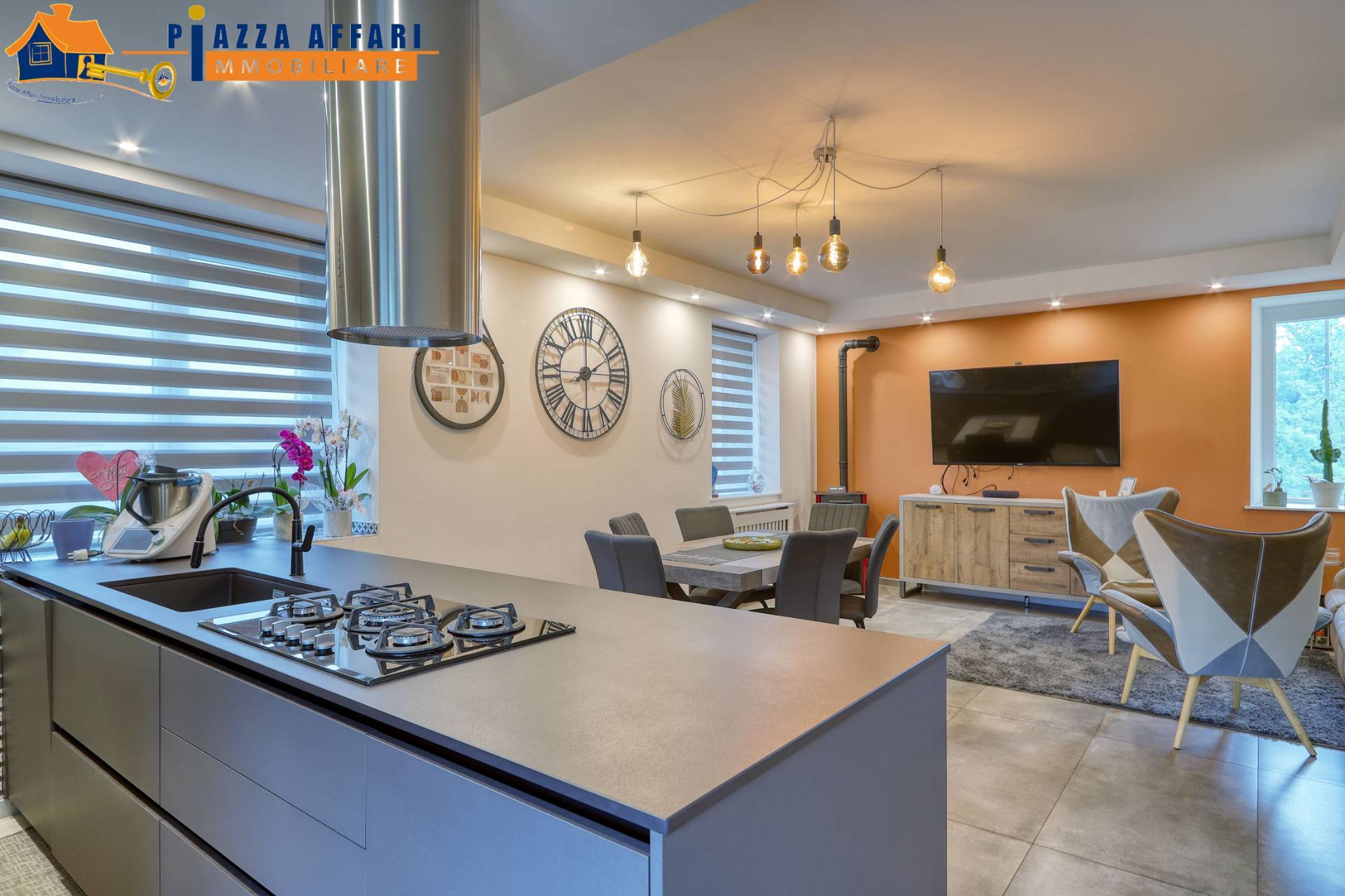 Villa Bifamigliare in vendita a Cunardo