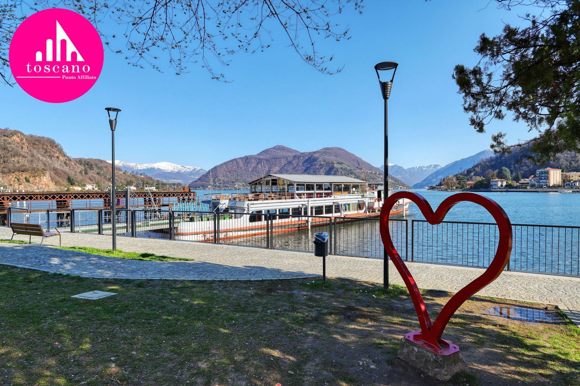 Attività commerciale in vendita a Porto Ceresio