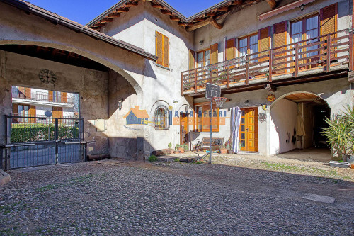 Appartamento in vendita a Carnago