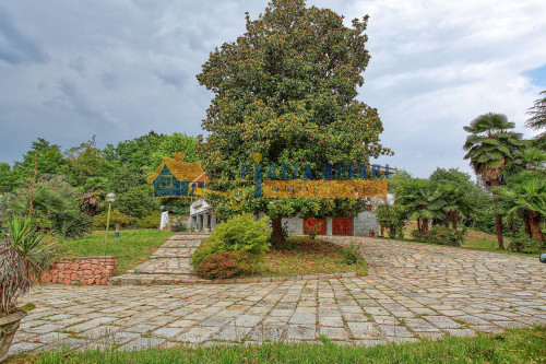 Villa in vendita a Oggiona con Santo Stefano