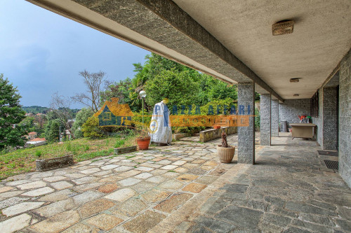 Villa in vendita a Oggiona con Santo Stefano