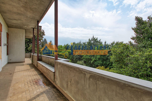 Villa in vendita a Oggiona con Santo Stefano