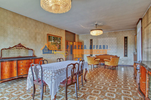 Villa in vendita a Oggiona con Santo Stefano