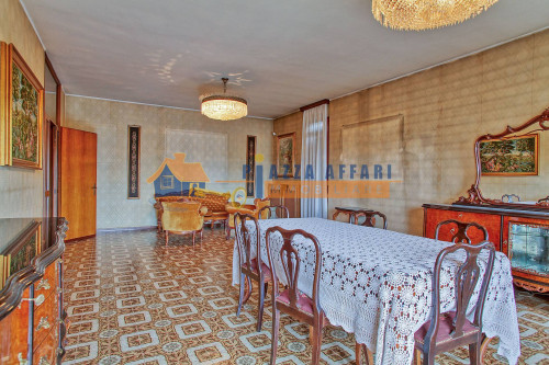 Villa in vendita a Oggiona con Santo Stefano