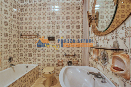 Villa in vendita a Oggiona con Santo Stefano