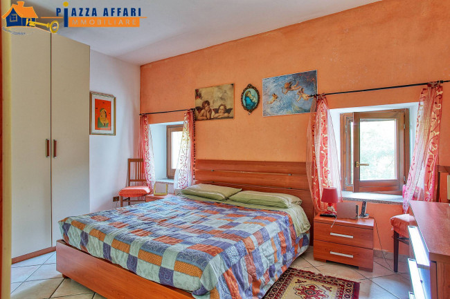 Porzione di Casa Terra / Cielo in vendita a Cadegliano-Viconago