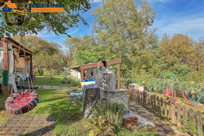 Porzione di Casa Terra / Cielo in vendita a Cadegliano-Viconago