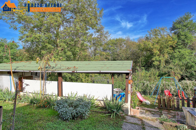 Porzione di Casa Terra / Cielo in vendita a Cadegliano-Viconago