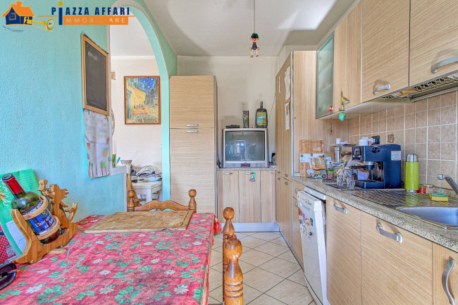 Porzione di Casa Terra / Cielo in vendita a Cuasso al Monte