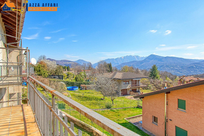 Porzione di Casa Terra / Cielo in vendita a Cuasso al Monte