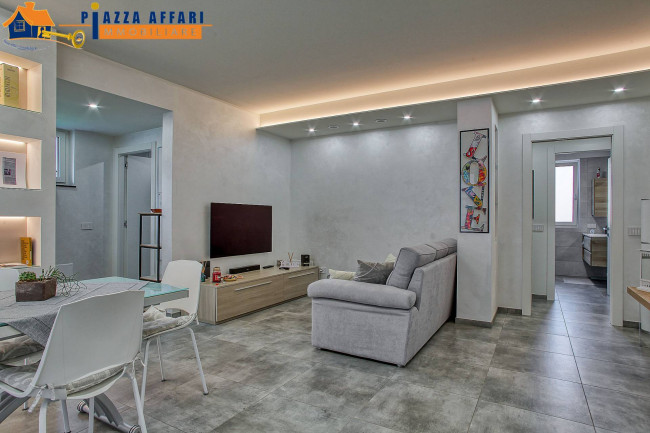 Appartamento in vendita a Lavena Ponte Tresa