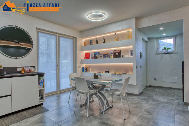 Appartamento in vendita a Lavena Ponte Tresa