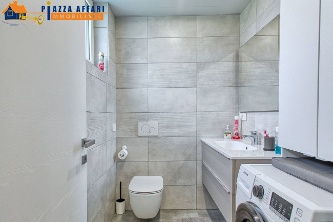 Appartamento in vendita a Lavena Ponte Tresa