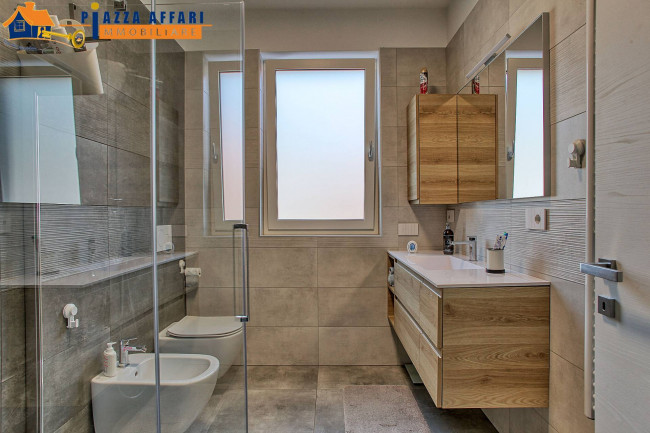 Appartamento in vendita a Lavena Ponte Tresa