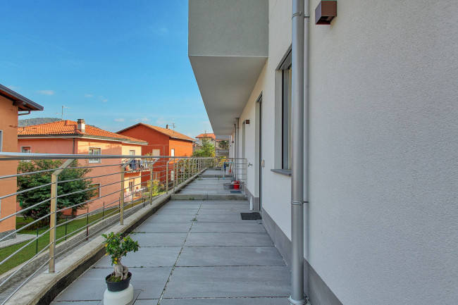 Appartamento in vendita a Lavena Ponte Tresa