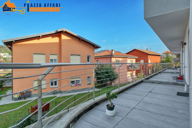 Appartamento in vendita a Lavena Ponte Tresa