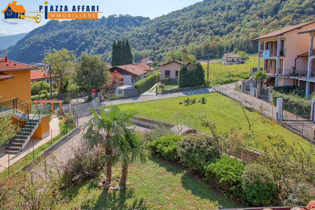 Villa in vendita a Lavena Ponte Tresa