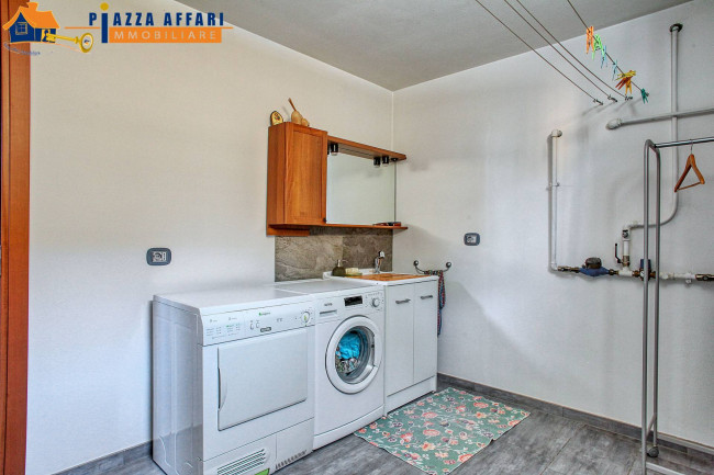 Villa in vendita a Lavena Ponte Tresa